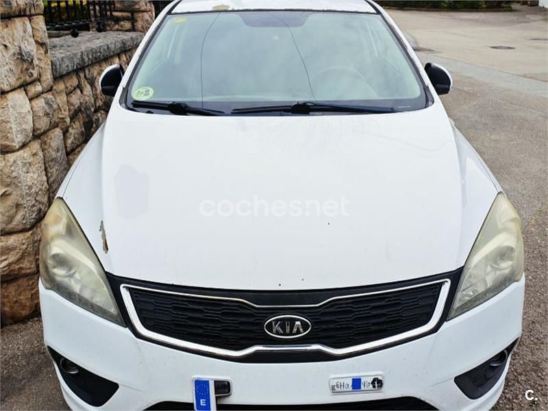 Usado Kia ProCeed 128 CV (94 kW) 2011 Blanco Berlina