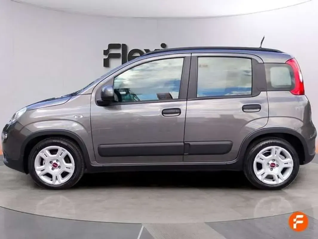 Usado Fiat Panda Cross Cross 71 CV (52 kW) 2023 Gris Utilitario