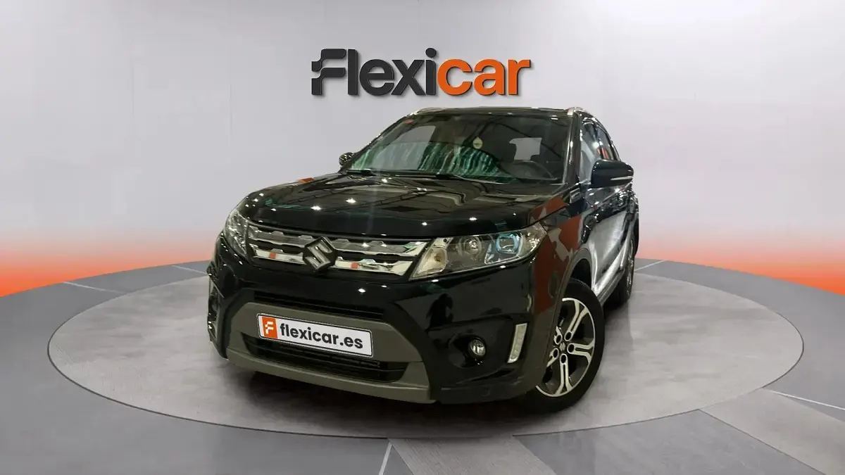 Usado Suzuki Vitara GLX 120 CV (88 kW) 2017 Negro SUV
