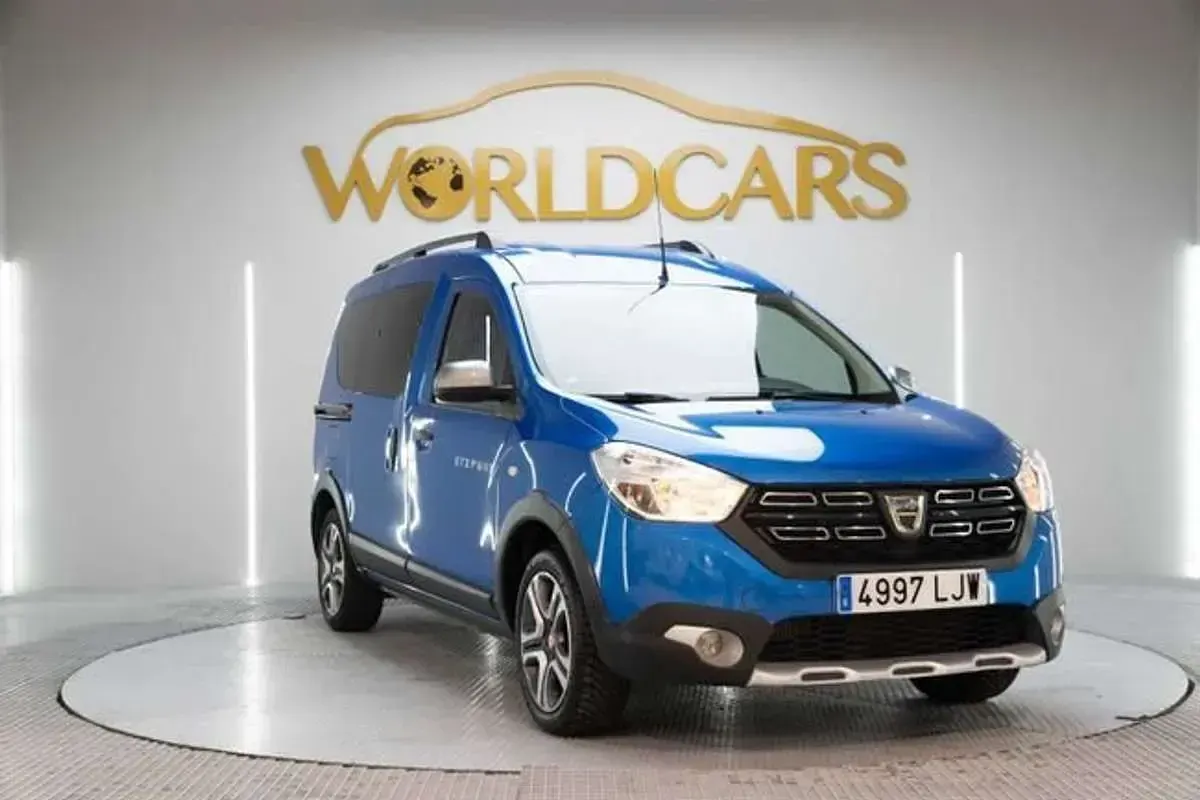 Usado Dacia Dokker 131 CV (96 kW) 2020 Azul Monovolumen