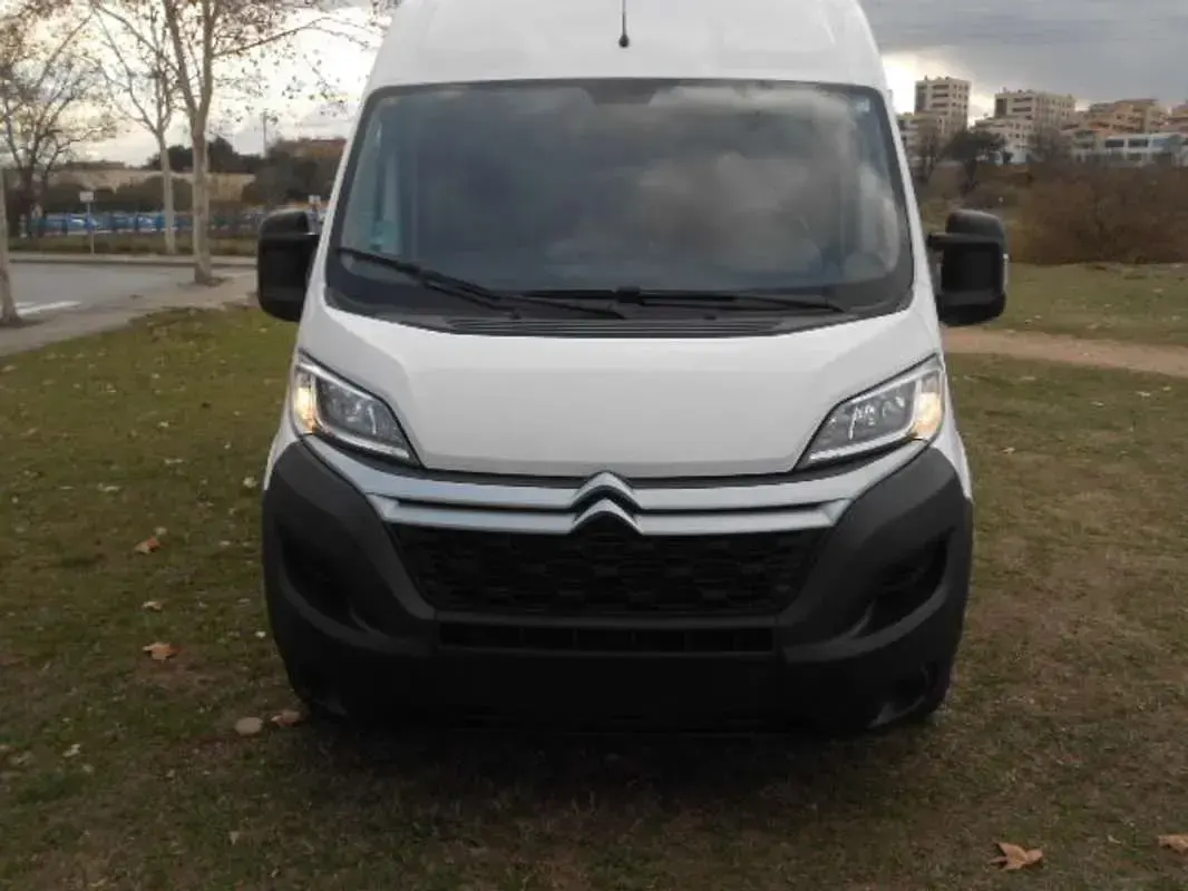 Usado Citroën Jumper 131 CV (96 kW) 2019 Blanco Monovolumen