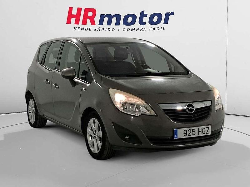 Gris Usado 2011 Opel Meriva Enjoy Monovolumen | 7400 € (Precio justo) - Imagen 1/4