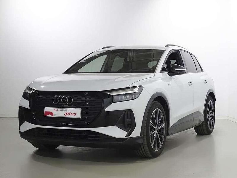 Usado Audi Q4 e-tron Ambiente 150 kW (204 CV) 2023 Blanco SUV