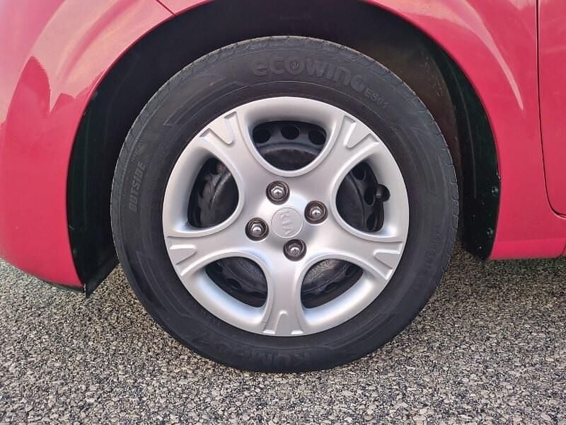 Usado Kia Picanto Plus 67 CV (49 kW) 2019 Rojo Utilitario