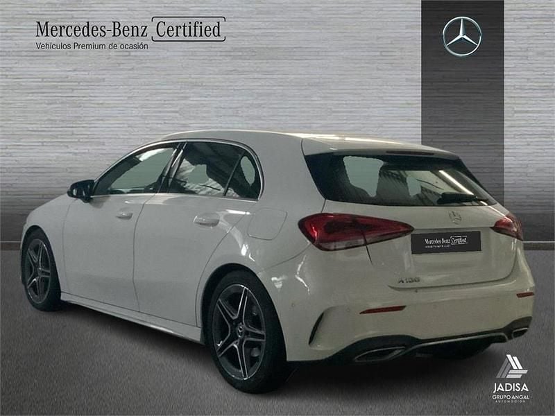 Usado Mercedes A180 136 CV (100 kW) 2021 Blanco Berlina