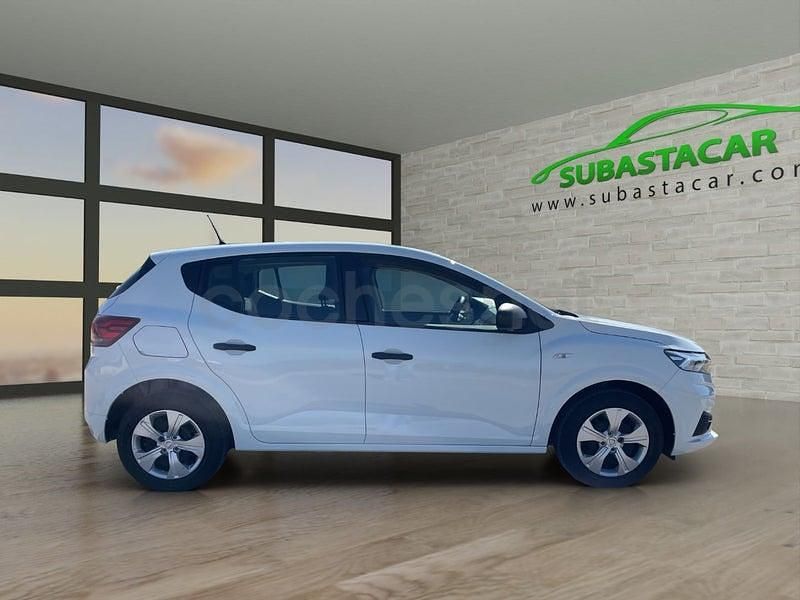 Usado Dacia Sandero Essentiel 101 CV (74 kW) 2022 Blanco Berlina
