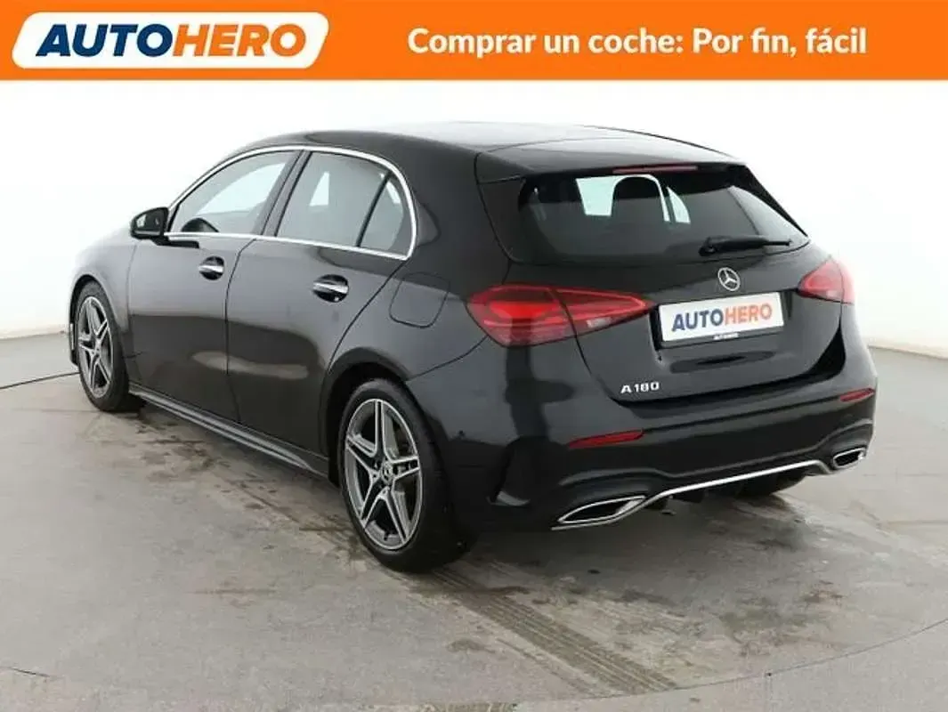 Usado Mercedes A220 AMG line 135 CV (99 kW) 2025 Negro Berlina