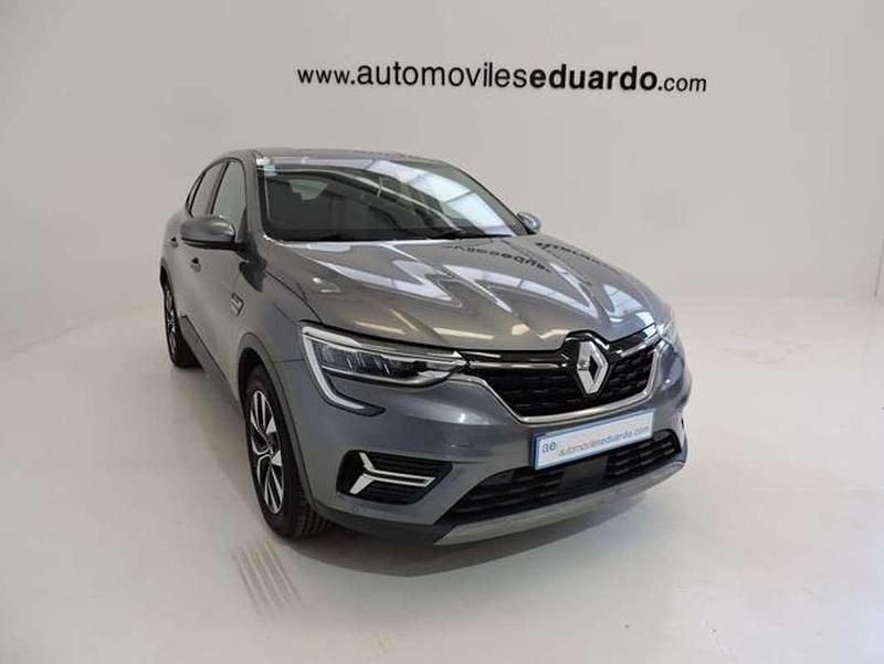 Usado Renault Arkana Business 145 CV (106 kW) 2022 Gris SUV