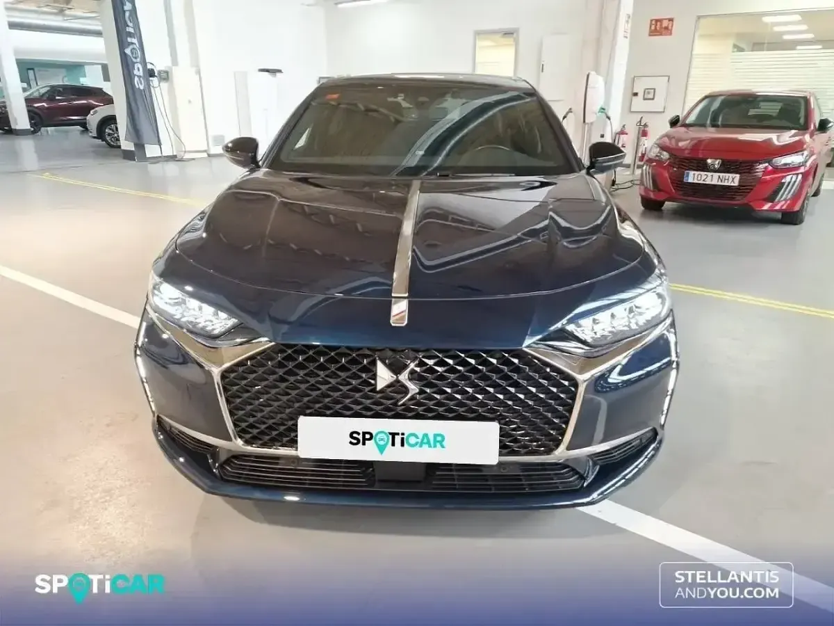 Usado DS Automobiles DS9 Performance Line Plus 225 CV (165 kW) 2021 Azul Berlina