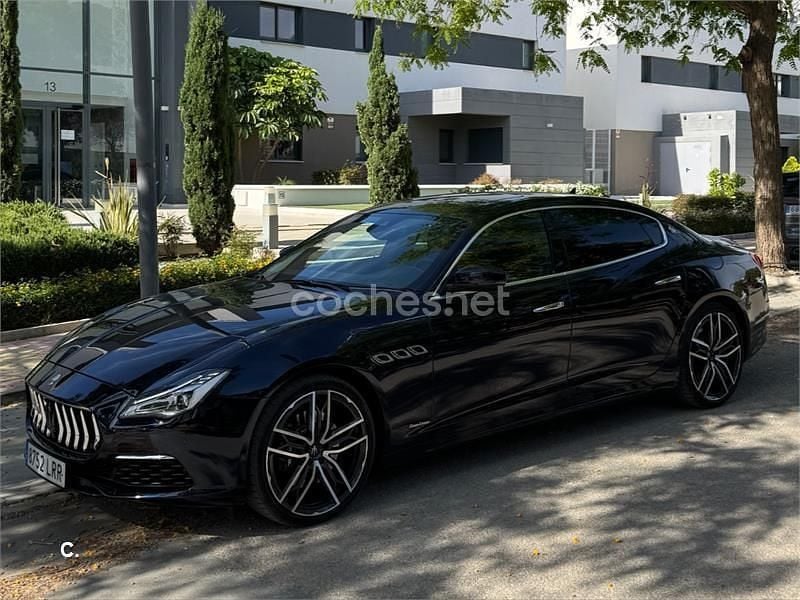 Azul Usado 2019 Maserati Quattroporte GranLusso Berlina | 56.000 € - Imagen 1/4