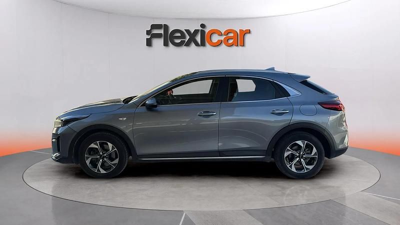 Usado Kia XCeed 120 CV (88 kW) 2023 Gris SUV