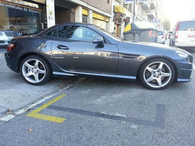 Usado Mercedes SLK250 AMG 204 CV (150 kW) 2012 Gris Descapotable