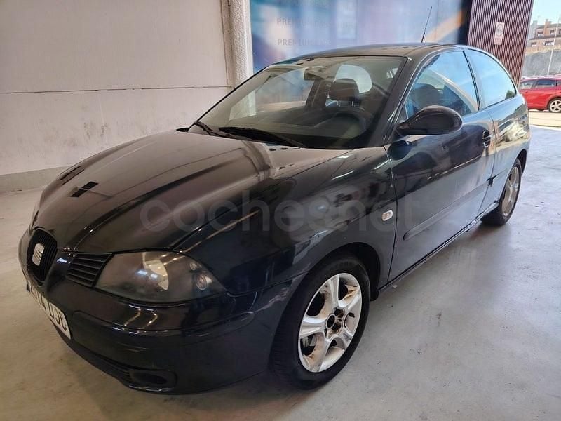 Usado Seat Ibiza Sport 100 CV (73 kW) 2005 Negro Utilitario