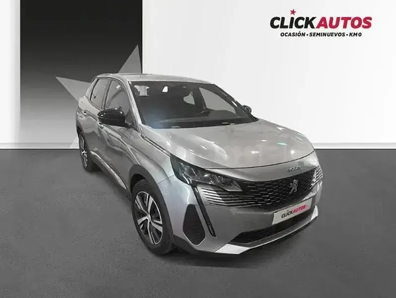 Usado Peugeot 3008 Allure 180 CV (132 kW) 2024 Gris / plata SUV