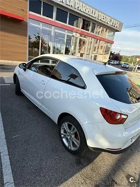 Usado Seat Ibiza SC 90 CV (66 kW) 2011 Blanco Utilitario