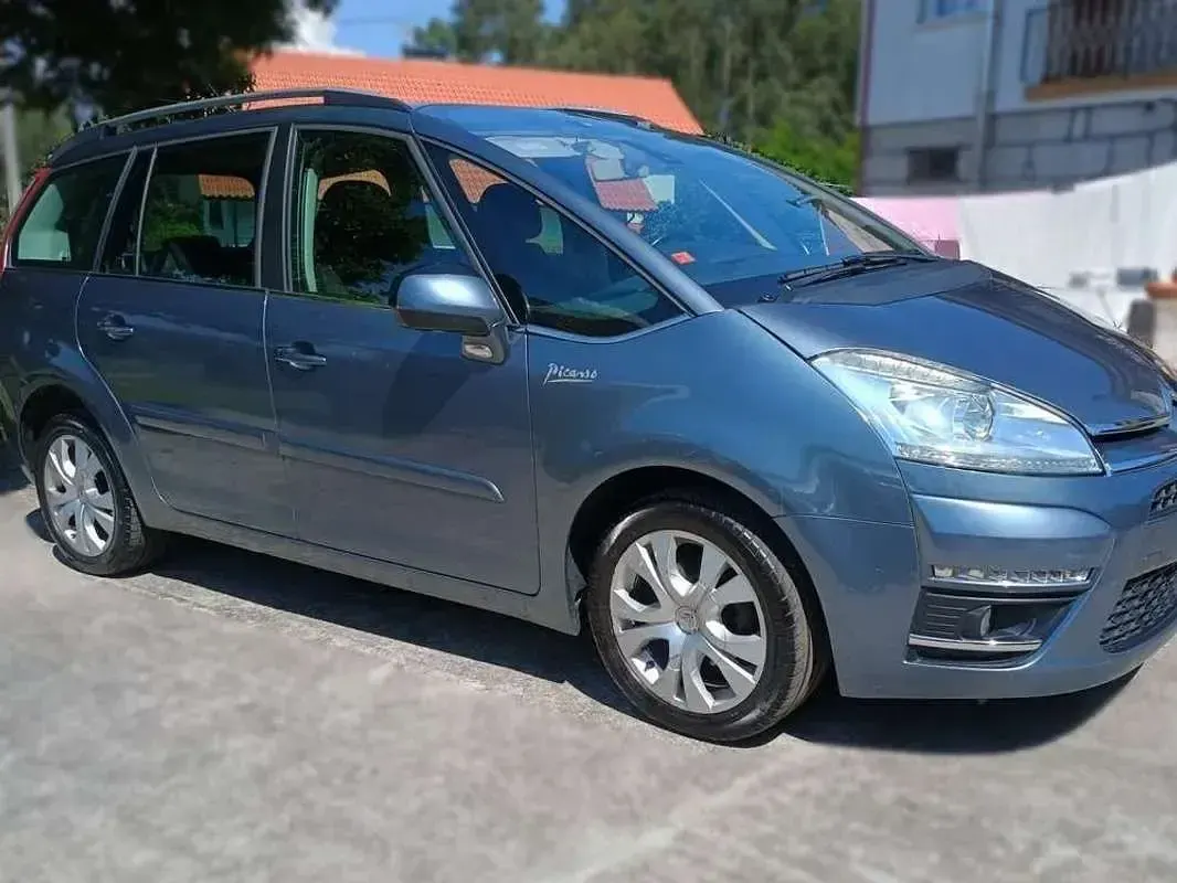 Używany Citroën C4 Tonic 111 KM (81 kW) 2012 Niebieski Sedan/Limuzyna