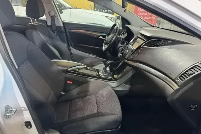 Usado Hyundai i40 116 CV (85 kW) 2019 Blanco Familiar