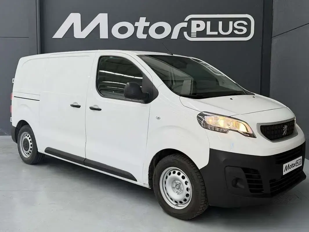 Usado Peugeot Expert Premium 120 CV (88 kW) 2021 Blanco Van