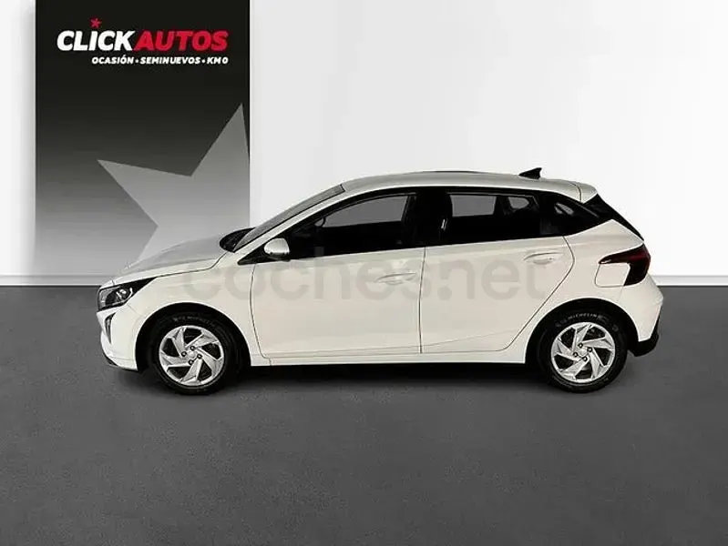 Usado Hyundai i20 84 CV (61 kW) 2024 Blanco Utilitario