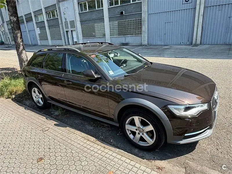 Usado Audi A6 Allroad 204 CV (150 kW) 2013 Negro Familiar