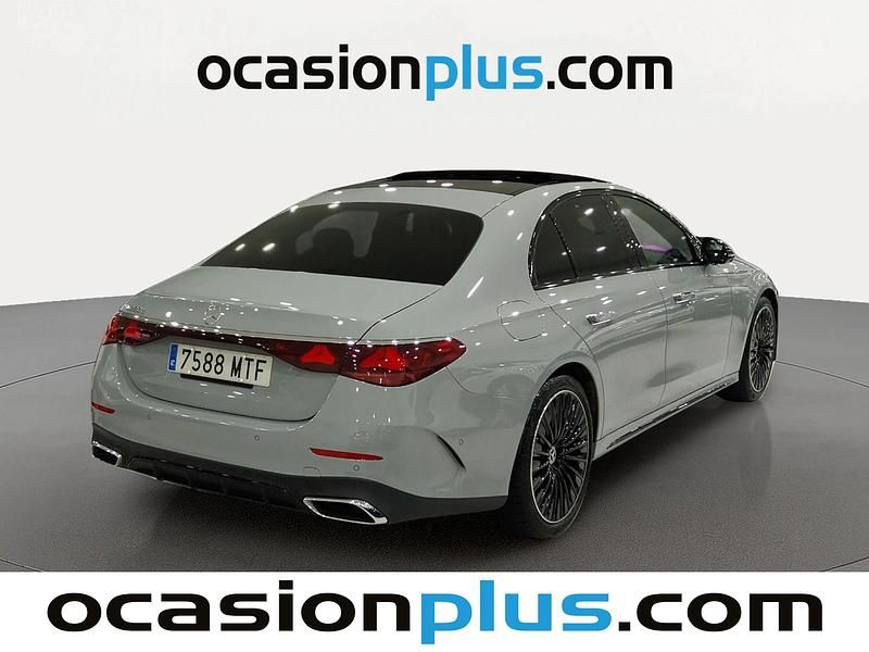 Usado Mercedes E220 AMG 197 CV (144 kW) 2024 Gris Berlina