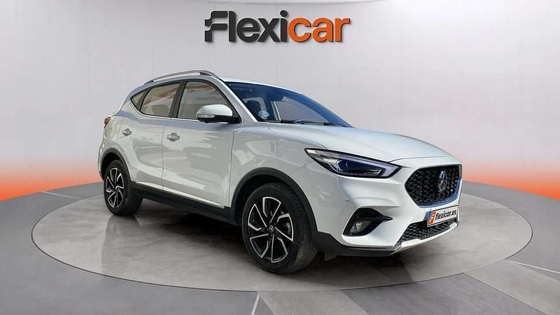 Usado MG ZS Luxury 106 CV (77 kW) 2024 Blanco SUV