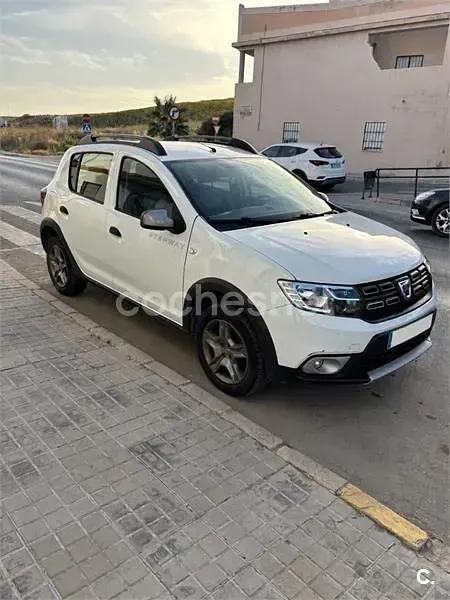 Usado Dacia Sandero Essentiel 90 CV (66 kW) 2019 Blanco Berlina