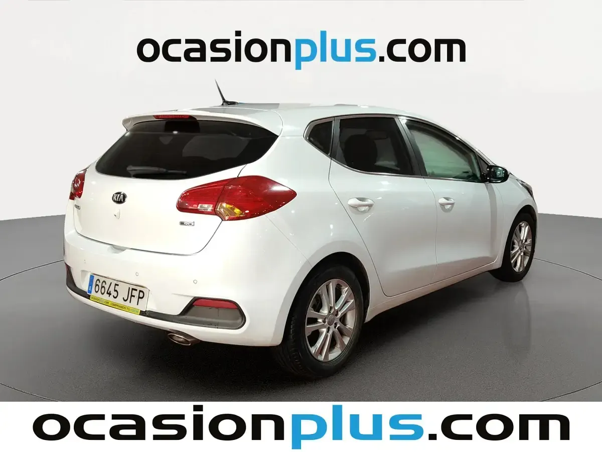 Usado Kia Ceed GT 128 CV (94 kW) 2015 Blanco Utilitario