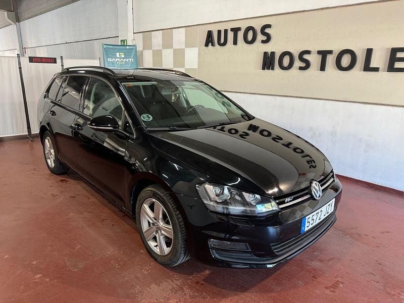 Begagnad VW Golf VII Advance 150 HK (110 kW) 2014 Svart Kombi