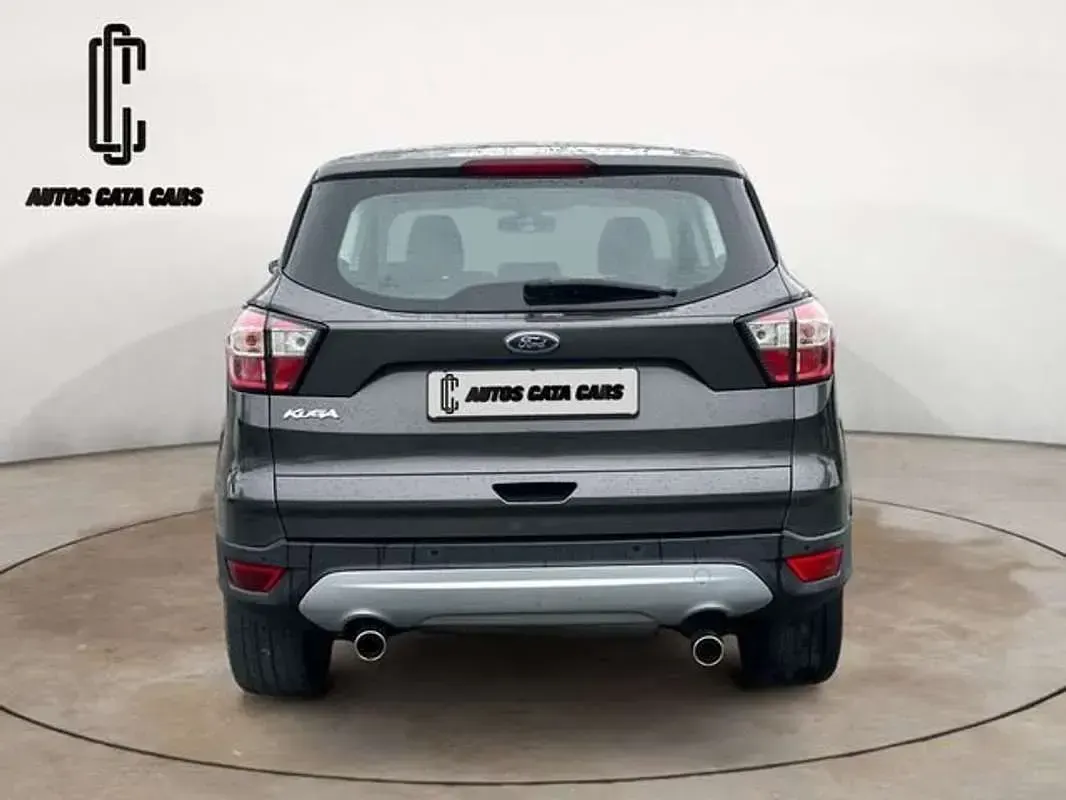 Usado Ford Kuga Titanium 179 CV (131 kW) 2018 Gris SUV