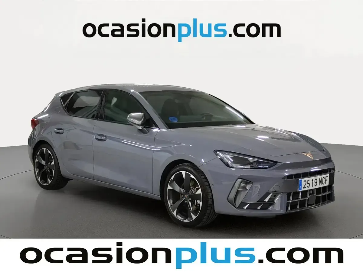 Usado Cupra Leon 204 CV (150 kW) 2025 Gris Berlina