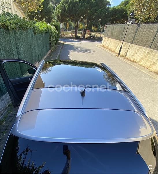 Usado Peugeot 308 SW Allure 150 CV (110 kW) 2016 Gris / plata Familiar