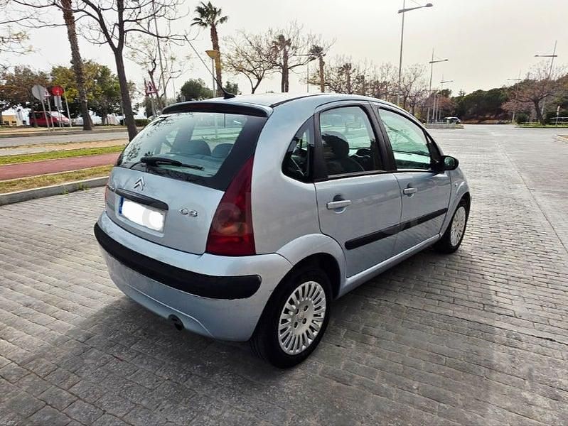 Usado Citroën C3 92 CV (67 kW) 2004 Azul Berlina