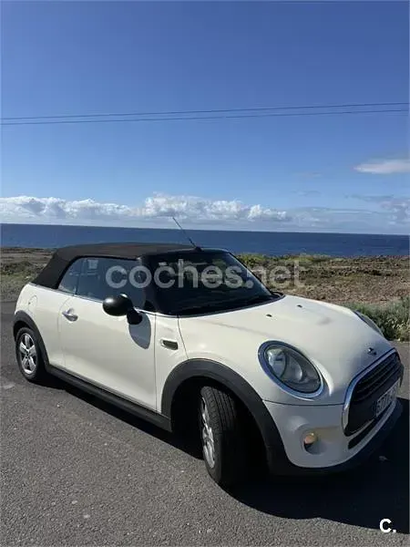 Usado Mini One Cabriolet 98 CV (72 kW) 2016 Beige Descapotable