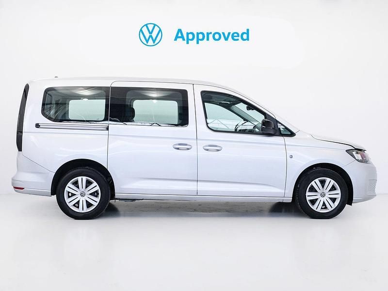 Usado VW Caddy Maxi 122 CV (89 kW) 2025 Gris plata Monovolumen