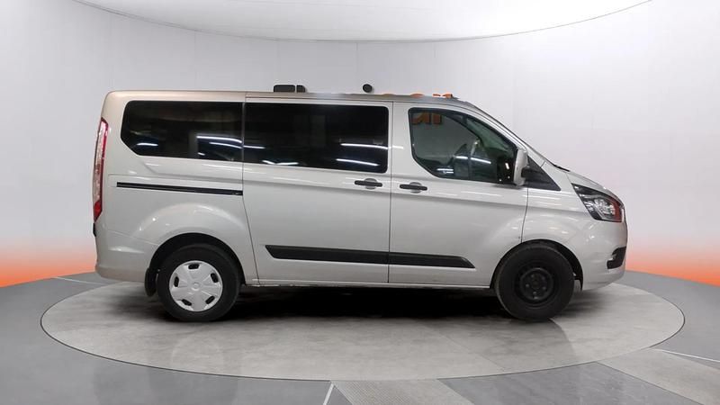 Usado Ford Transit Custom Trend 131 CV (96 kW) 2023 Blanco Familiar