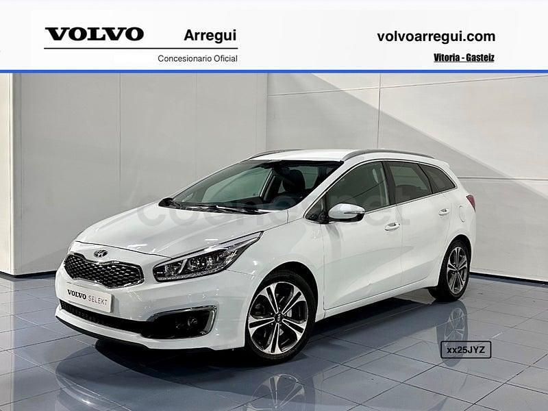 Blanco Usado 2017 Kia Ceed Sportswagon Familiar | 10.750 € (Precio justo) - Imagen 1/4