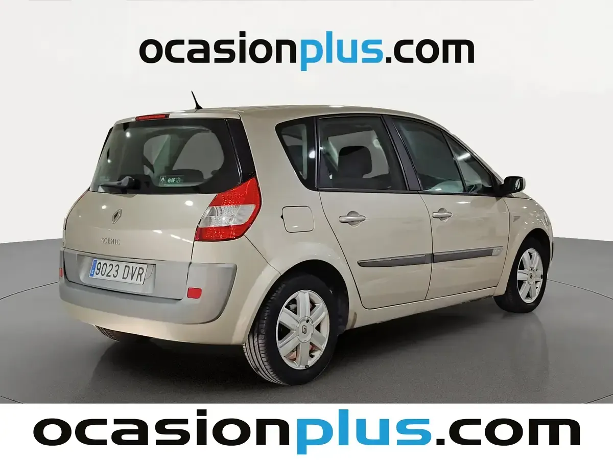Usado Renault Scenic E-Tech Dynamique 111 CV (81 kW) 2006 Beige Monovolumen