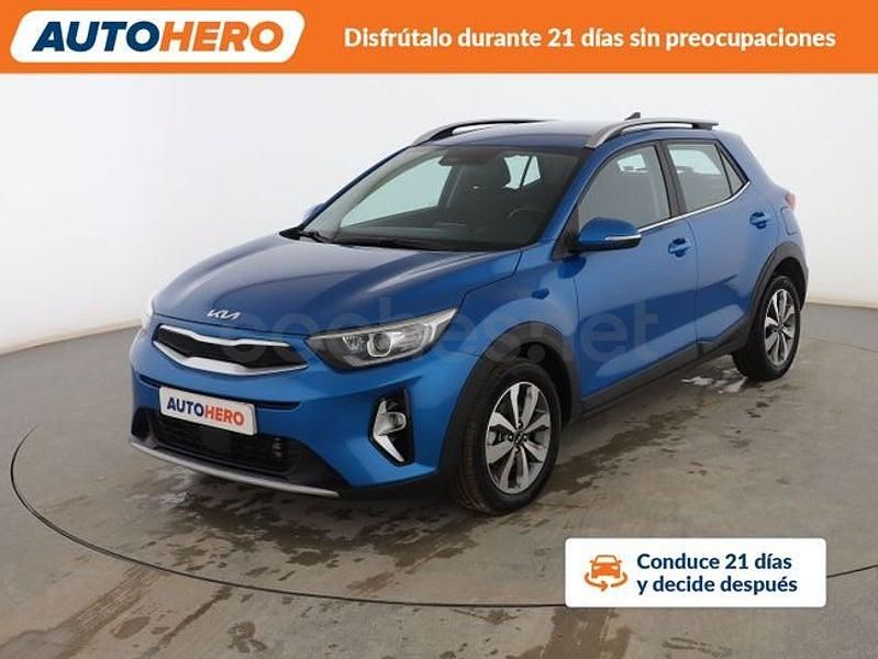 Azul Usado 2022 Kia Stonic SUV | 15.599 € (Un poco caro) - Imagen 1/3