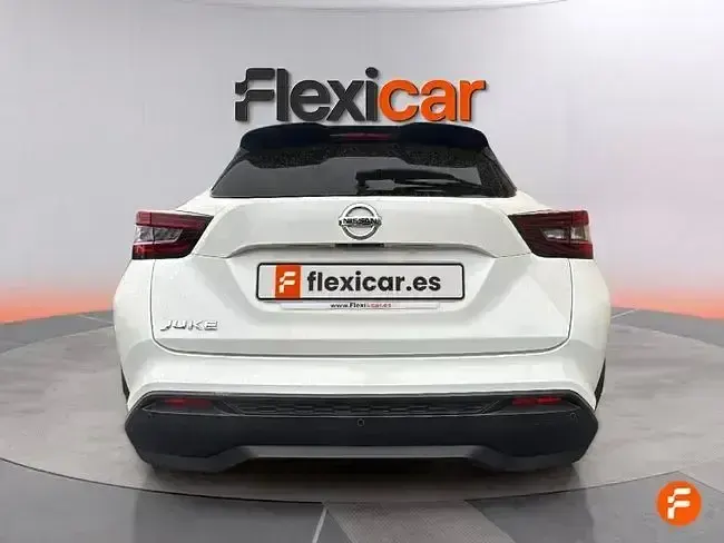 Usado Nissan Juke Acenta 114 CV (83 kW) 2021 Blanco SUV