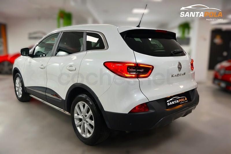 Usado Renault Kadjar Zen 130 CV (95 kW) 2016 Blanco SUV