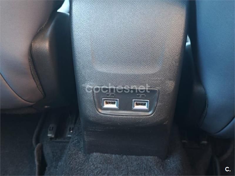 Usado Peugeot 2008 Allure 130 CV (95 kW) 2020 Blanco SUV