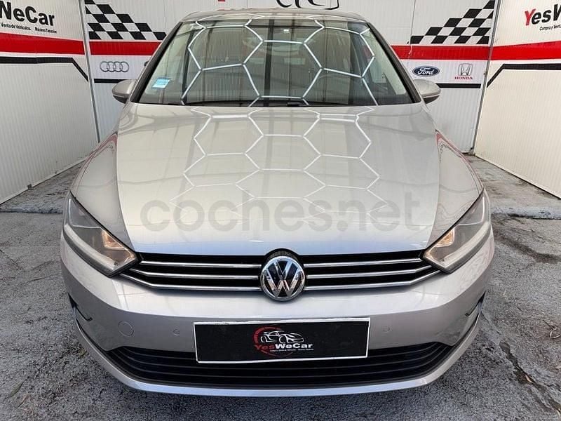 Usado VW Golf Sportsvan Advance 110 CV (80 kW) 2015 Gris / plata Monovolumen