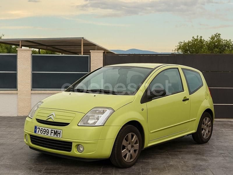 Verde Usado 2007 Citroën C2 Furio Utilitario | 3999 € (Un poco caro) - Imagen 1/2