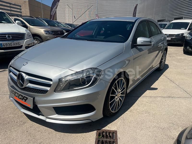 Gris / plata Usado 2013 Mercedes A180 AMG line Berlina | 12.400 € (Buen precio) - Imagen 1/4