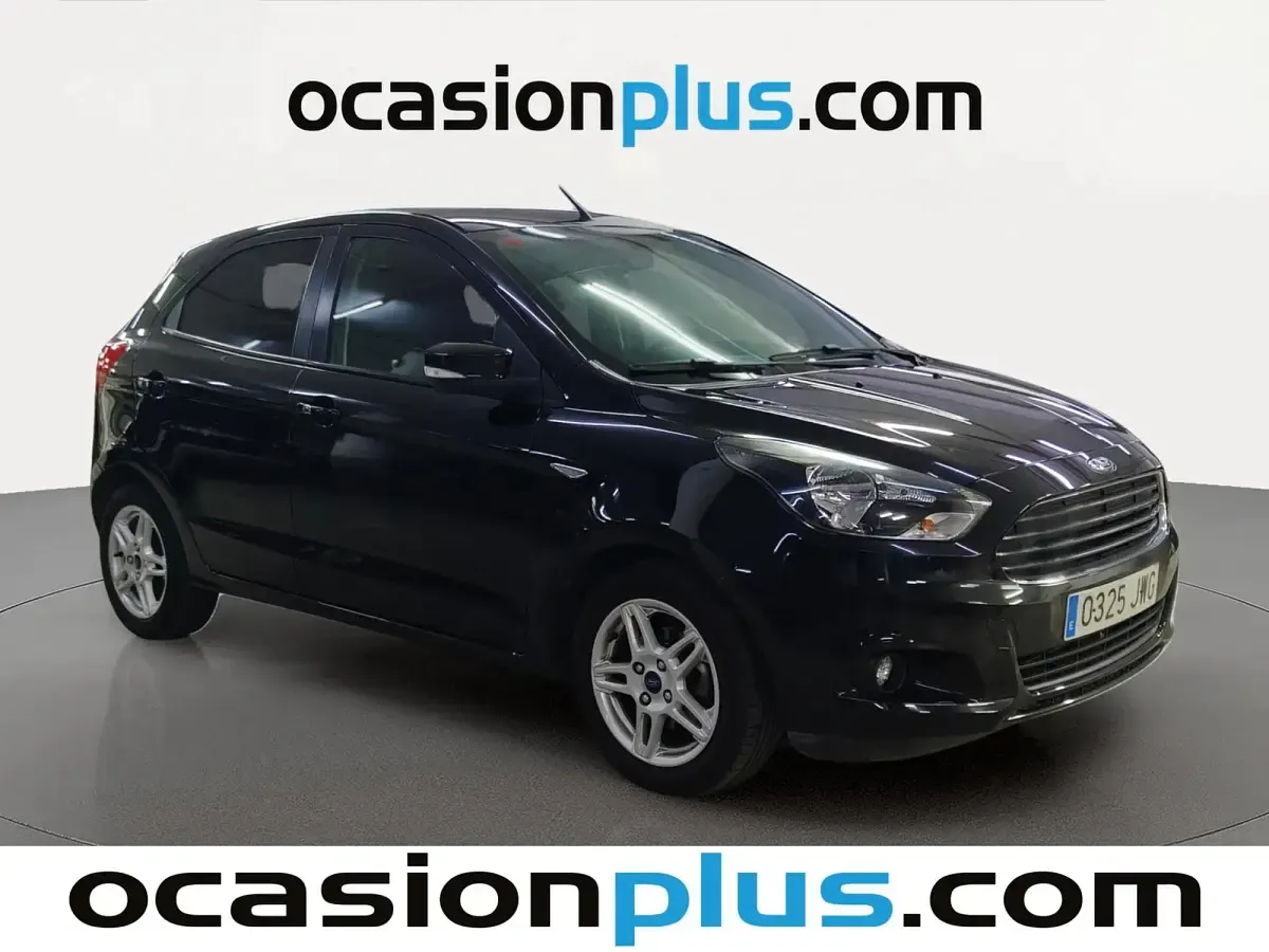 Usado Ford Ka Plus Ultimate 86 CV (63 kW) 2017 Negro Utilitario