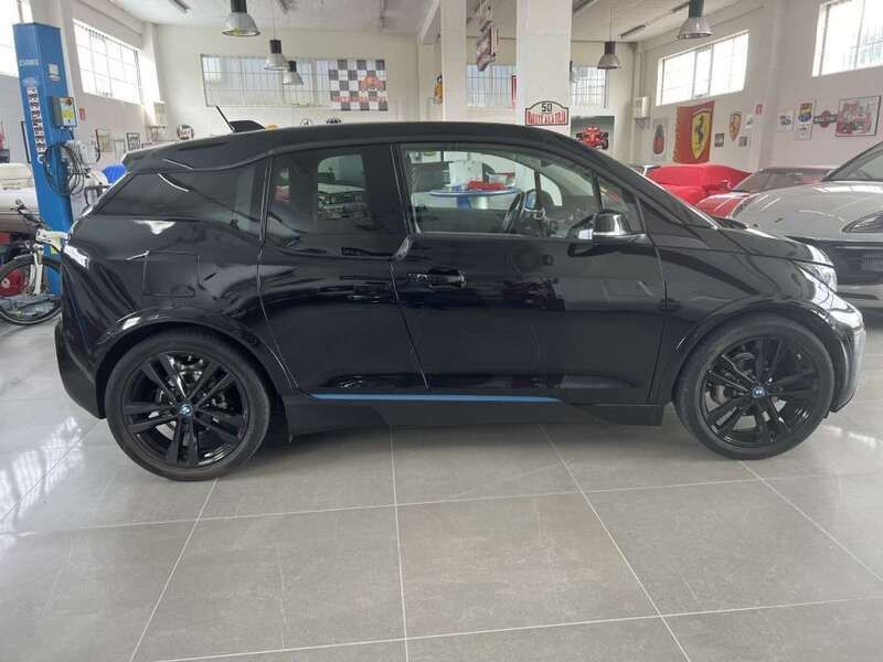 Negro Usado 2022 BMW i3 Comfort Edition Utilitario | 23.500 € (Precio justo) - Imagen 1/4