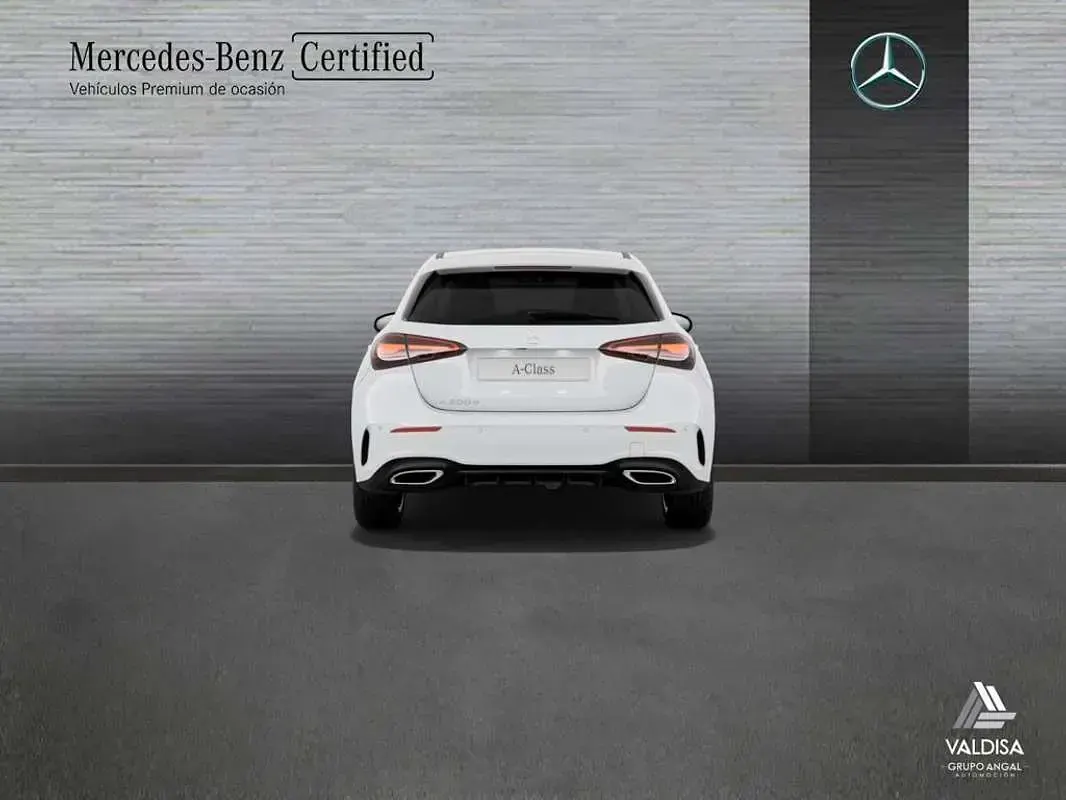 Usado Mercedes A200 150 CV (110 kW) 2025 Berlina