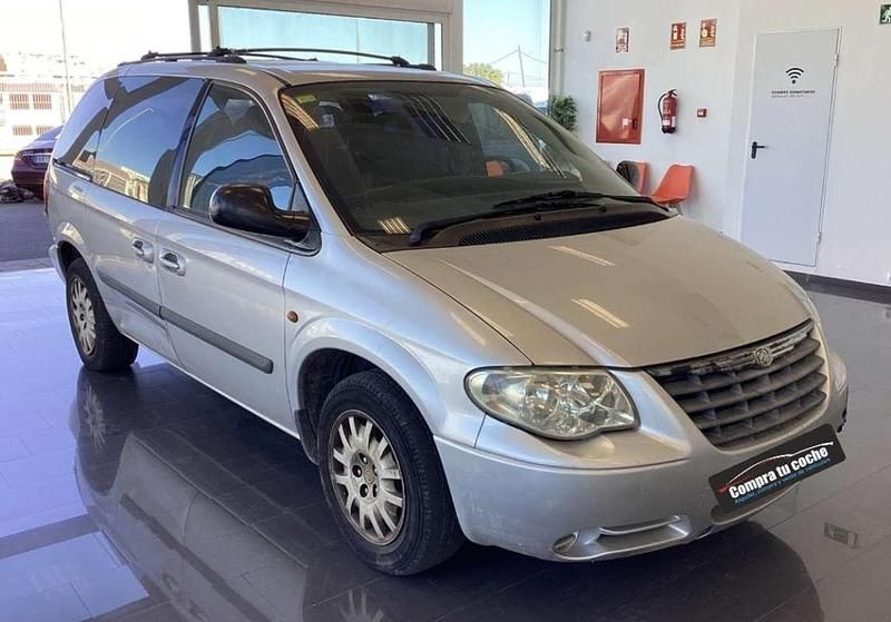Usado Chrysler Voyager 143 CV (105 kW) 2004 Gris Monovolumen