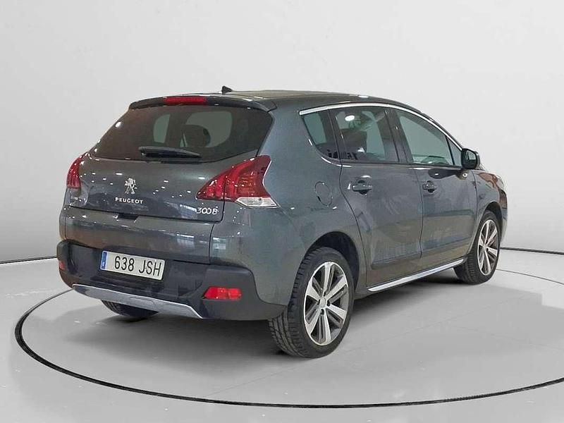 Usado Peugeot 3008 Allure 132 CV (97 kW) 2016 Gris SUV